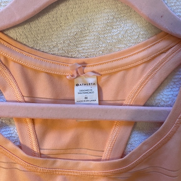 Athleta breezy tank - Picture 2 of 3